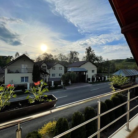 Pensiunea Casa Godja Valeni  Ngoại thất bức ảnh