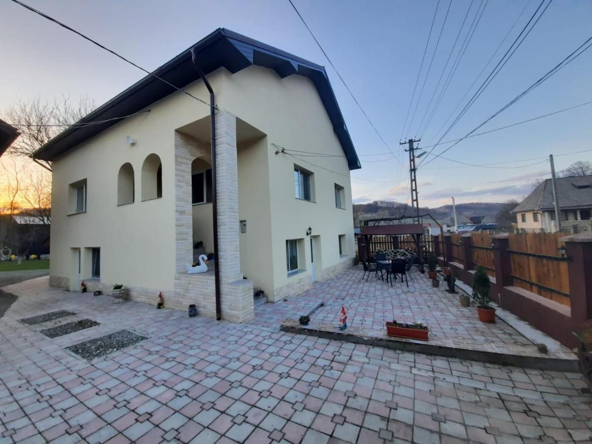 Pensiunea Casa Godja Valeni  Ngoại thất bức ảnh