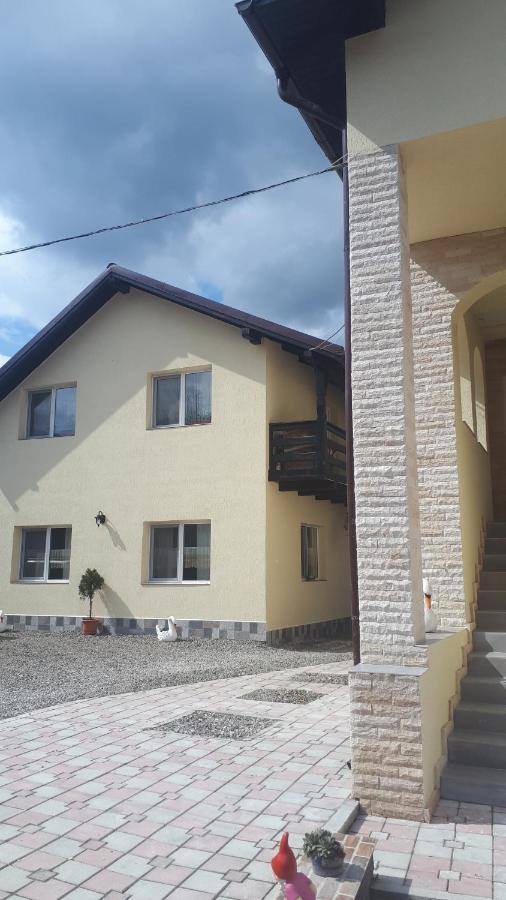 Pensiunea Casa Godja Valeni  Ngoại thất bức ảnh